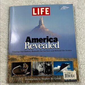 America Revealed Art Book - Blue Cover